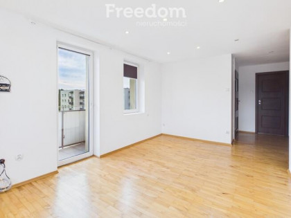 3 pokoje, balkon i osobna kuchnia | XXX-lecia