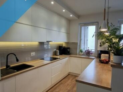 3 pokoje | 56,22 m² | Jana Kazimierza | klimatyzacja | loggia | komórka | miejsce postojowe
