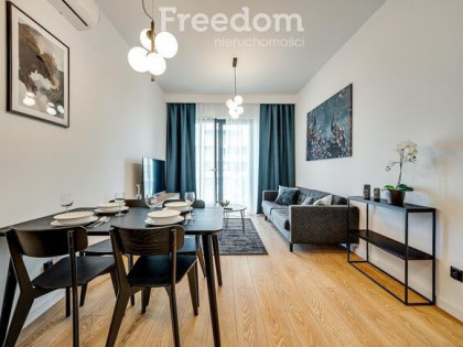 Apartament VIP z balkonem | Pierwsza Dzielnica