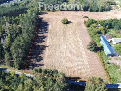 Teren przemysłowy Emilia przy autostradzie