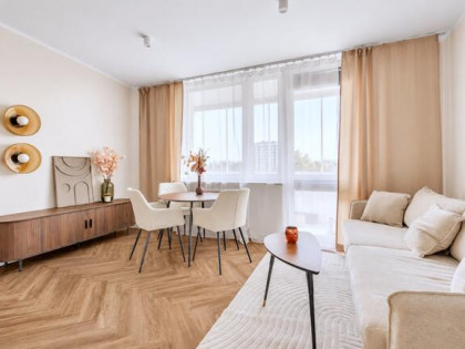 Bezpośrednio 4 pokoje po remoncie, duża loggia, KW