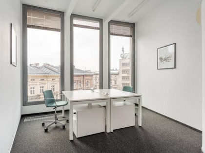 1 osoba w lokalizacji Regus Okraglak