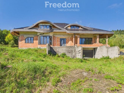 Willa ok. 470 m² na działce 79,28 ar | Zagórnik