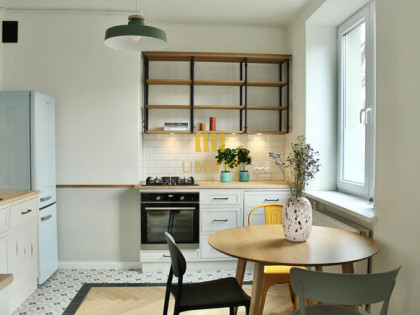 Klimatyczne 45m2, kamienica, metro/Stary Mok