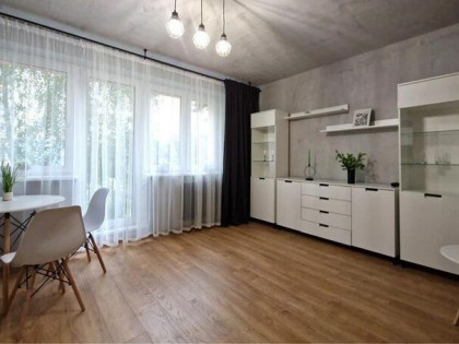 Duża kawalerka - 31m2, Wyszyńskiego 51, Retkinia