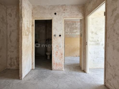 MIESZKANIE W CENTRUM CZARNEGO  39 m²DO REMONTU