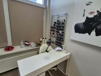 Wynajmę pomieszczenie w salonie Fryzjerskim