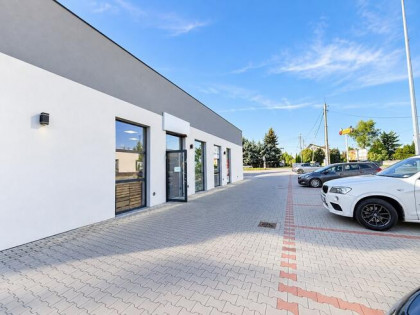 Wola Rzędzińska, PARTER 70m2 Witryna, Pawilon