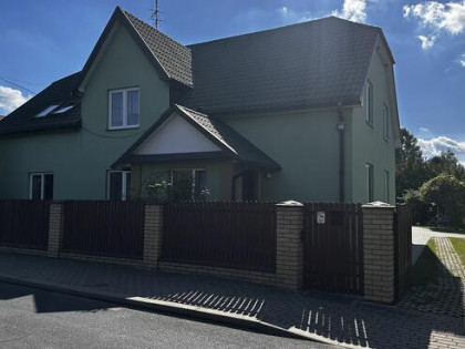 Sprzedam 1/5 udziału w domu (160 m²) i działkach 33 ary