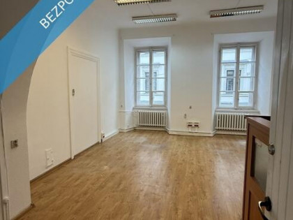 Do wynajęcia lokal biurowy w Rynku Głównym 35,5m2