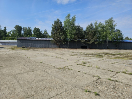 Atrakcyjna nieruchomość - kompleks budynków