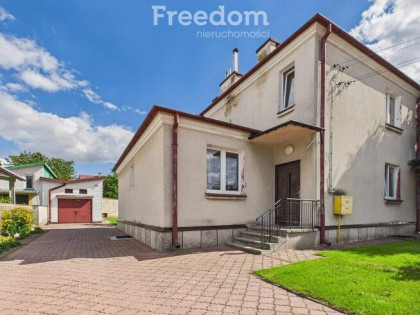 Dom z potencjałem i działką 833 m² w Świdniku