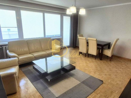 ul. Piasta , 4 pokoje 64 m2  pełne wyposażenie