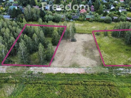 Działka budowlana 1305 m², media, 4 działki