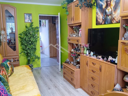 Mieszkanie 2 pok. I piętro 42m2 po remoncie Media gminne