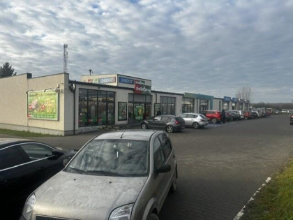 Wynajme sklep 140-240 m2 w galerii handlowej