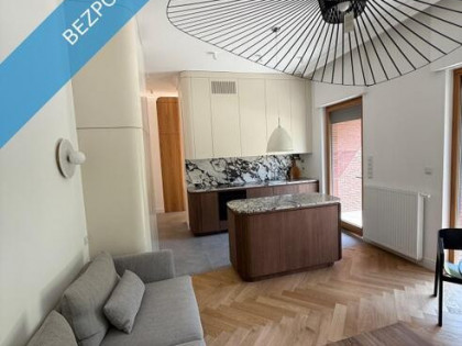 67 m² | 4 pokoje | 3,30 m wys | przy Motławie