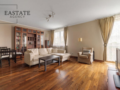 Balkon, Parking, Zamknięte Osiedle, Metro-8min!