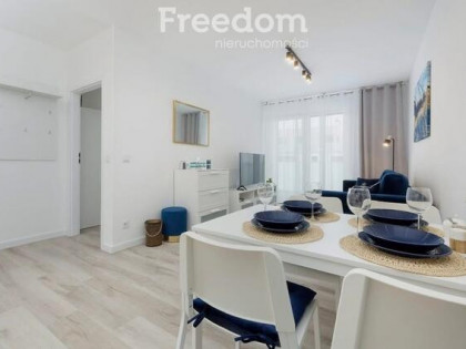 Apartament 36 m², Platinium Rewal, 50 m od morza