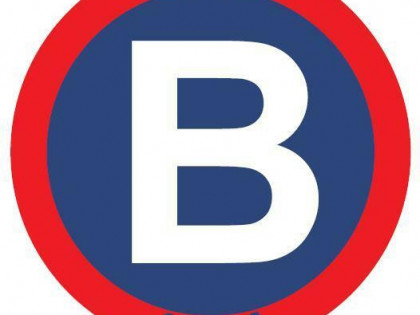 ZWYCIĘSTWA lokal handlowy na parterze, duży ruch pieszy