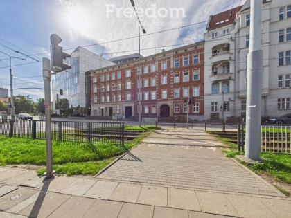 PRZESTRONNE MIESZKANIE 107,50 m2 W HISTORYCZNEJ CZĘŚCI GDAŃSKA