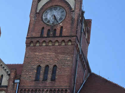Czy byłeś w Timbuktu? KRUCZA 78. LODY NA PATYKU CZY KRĘCENIE LODÓW Z PRL-u W IMIĘ KOŃ-STYTUCJI? KANCELARIA NA SPRZEDAŻ! PODTYTUŁ