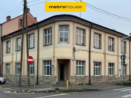 Budynek w centrum miasta do wynajęcia