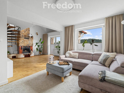 Przestronne, dwupoziomowe mieszkanie 128 m2 przy lesie