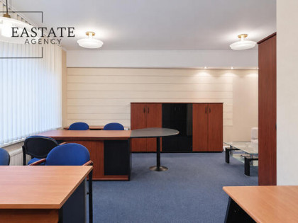 Lokal biurowy 71,8 m², Wejście z ulicy, Duża witryna, Redłowo