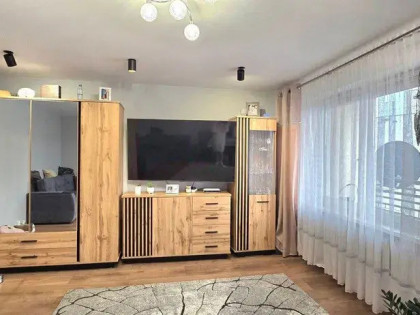 Mieszkanie trzypokojowe z balkonem