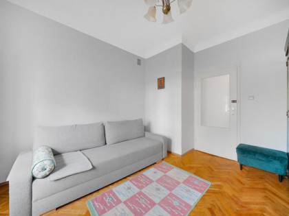 3 pokoje, 62, 8 m², parter, do remontu