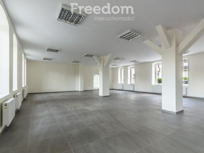 Na wynajem lokal usługowy w centrum Elbląga