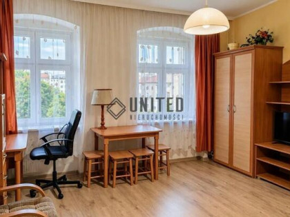 2 pokoje, 5 min od pl. Grunwaldzkiego | Remont kamienicy 2027