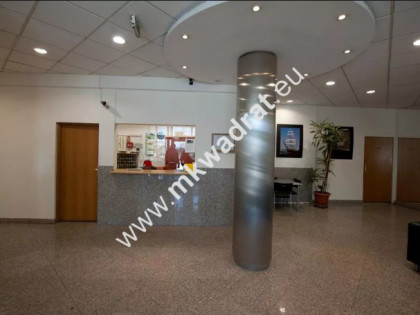 Blisko Galerii Mokotów powierzchnia biurowa.