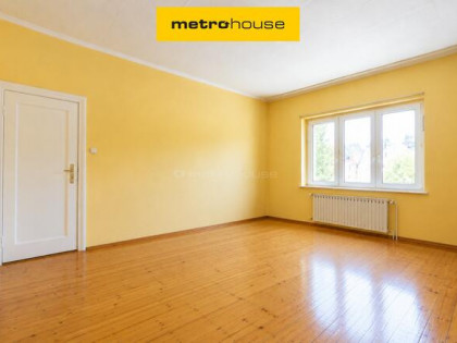 Parter 74 m² + możliwe 4 pokoje + loggia + parking