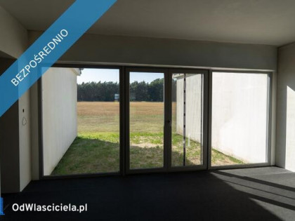 Dom parterowy 235 m2, 2 garaże, działka 2.500m2