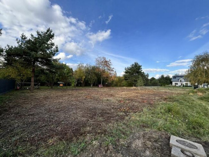 Okuniew, ul. Miodowa – działka budowlana 870 m², bezpośredni