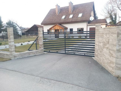 Dom Niepołomice