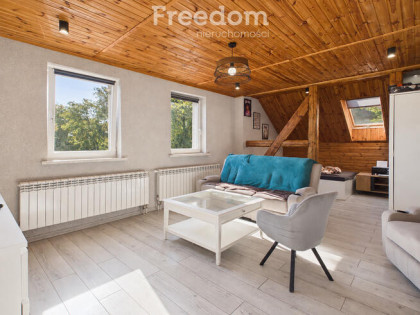 Dom 200 m², 8 pokoi, działka 9a, taras - Lewin Brzeski