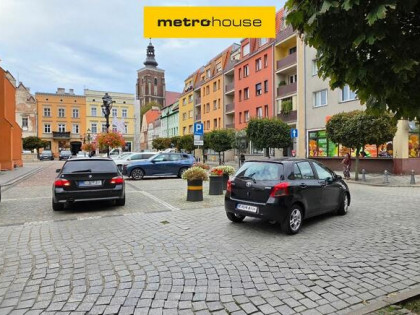2 pokoje w centrum Namysłowa  widok na Ratusz