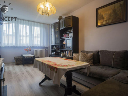 Rozkładowe 3 pokoje z balkonem.