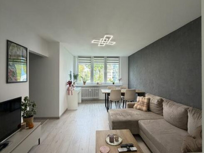 2 pokoje | 46 m² | Generalny remont | 1. piętro | Balkon