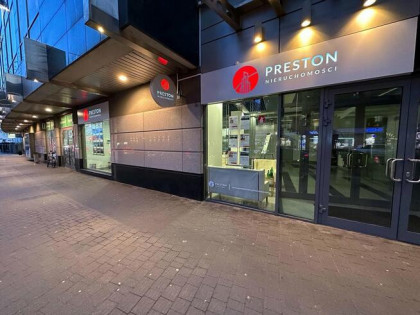 PRESTIŻOWY lokal 54 m² z dwiema witrynami od ul. Grzybowskiej ,ścisłe centrum