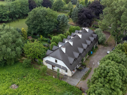 Wyjątkowy segment narożny przy stadninie koni | Ogród 175 m²