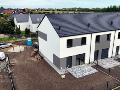 DOM szereg środkowy 102,50m2 z działką 148m2m2, Iwiny Siechnice