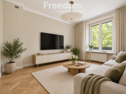 2 pokoje, widok na Pałac Kultury, balkon, Metro