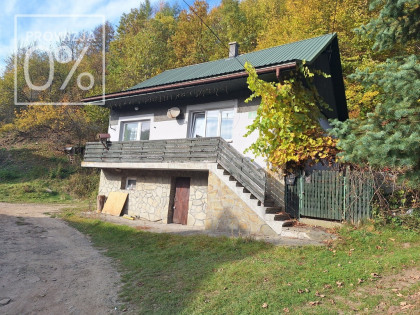 Dom na kamiennej podmurówce, działka 721 m² | Sucha Beskidzka