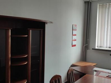 Gotowe biuro 20m2 na wynajem, umeblowane – Ostrowiec Św., Ki