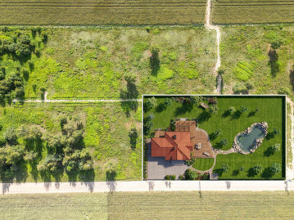 ✅ Urokliwa działka 3000 m² z WZ na 3 domy✅
