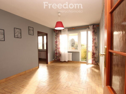 3 pokoje z balkonem | 48 m²  | 3 piętro